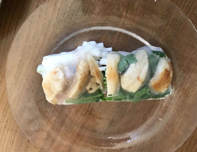 鶏の軟骨の生春巻き