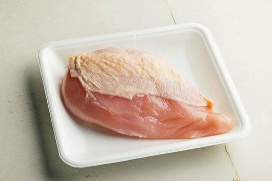 パックの鶏むね肉