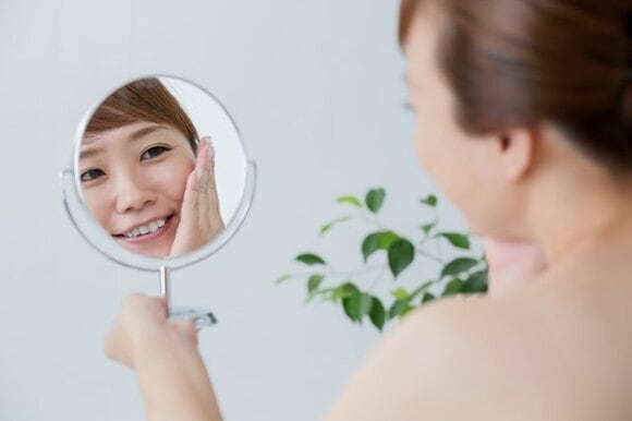 血色のいい薄化粧