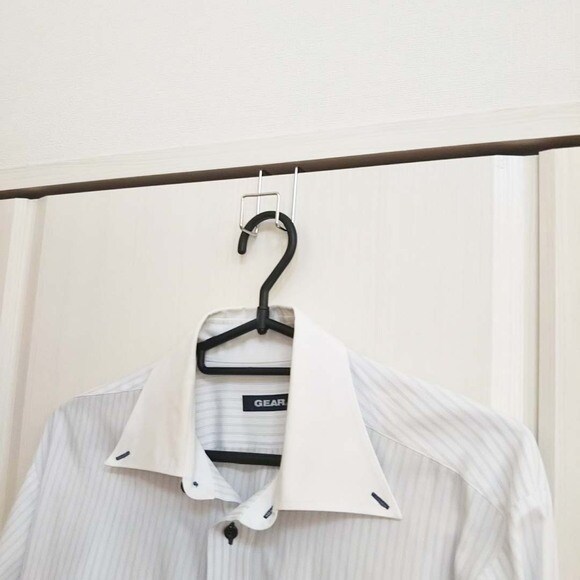 来客の上着や洗濯がすんだシャツの一時的な置き場所に