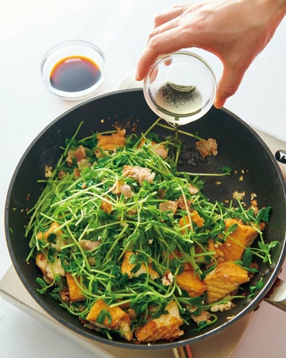 調味料を加える