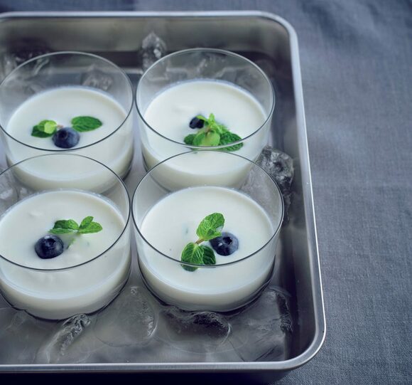 ステンレストレー