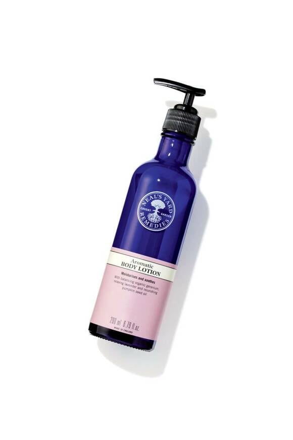 青ケースボディローション