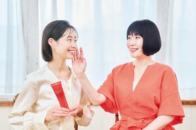 美容家・小林ひろ美さんとESSEフレンズモデル