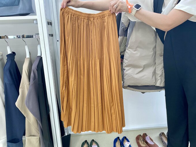 プリーツスカート