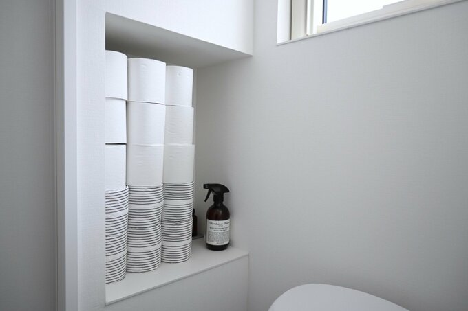 トイレットペーパーの収納スペース