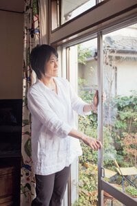 風上と風下の窓をあけ、ホコリの逃げ道をつくる