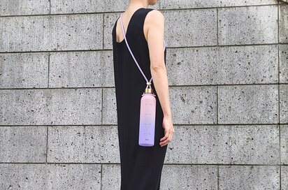 この夏話題、ドンキの「目盛りつき水筒」。1Lサイズなのに驚くほど軽い