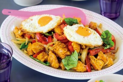 3ステップで簡単「鶏胸肉のガパオ風炒め」のつくり方。節約なのに満足度大！：コウケンテツさんレシピ