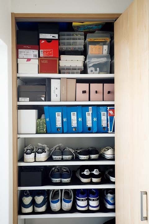 スペースをフル活用した大容量靴収納