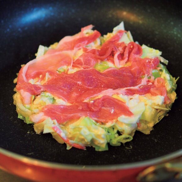 未完成のお好み焼き