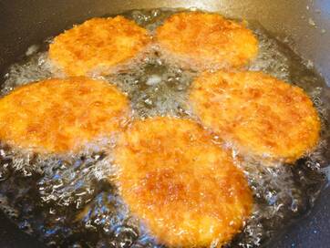 1個18.5円！業務スーパーの冷凍コロッケに感謝しかない