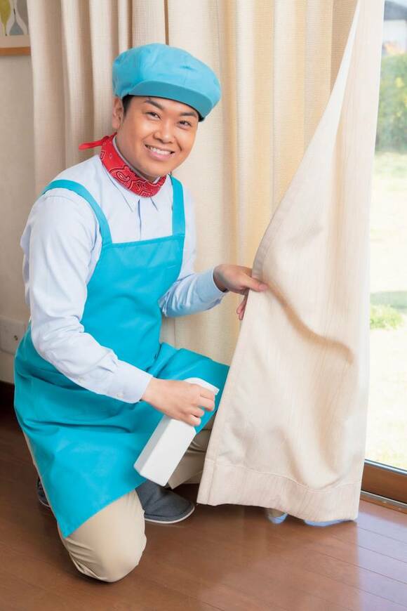 カーテンにスプレー