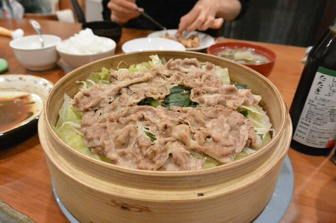 せいろで蒸した野菜料理が定番