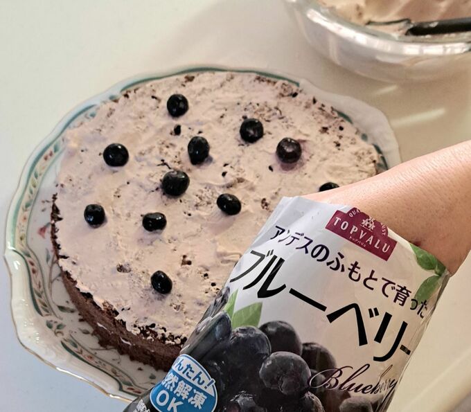 フルーツをはさむ