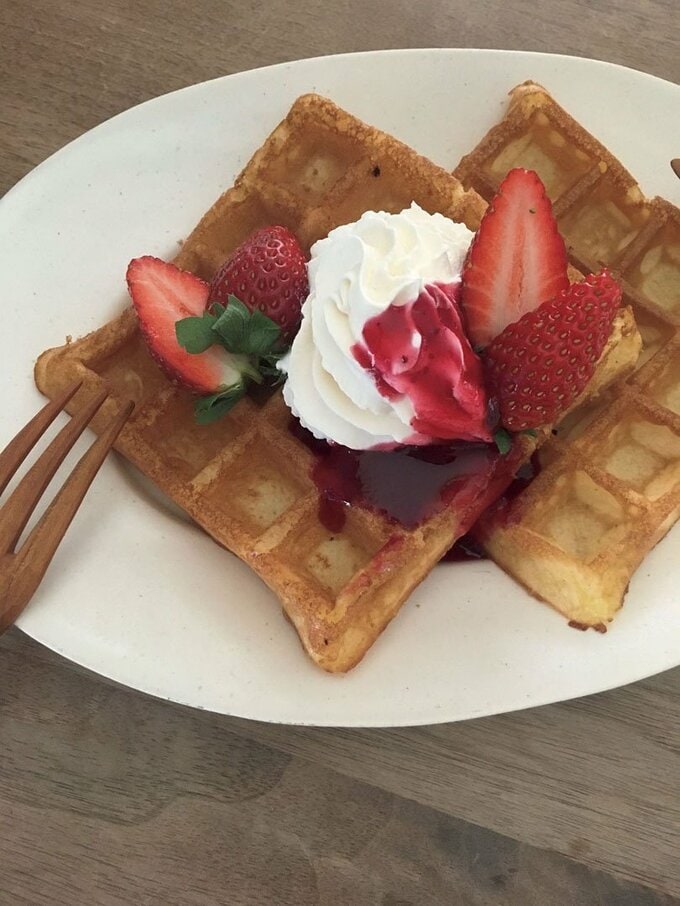 部屋の中央だとのっぺり