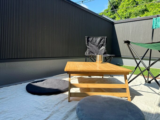 ベランダでくつろぐ