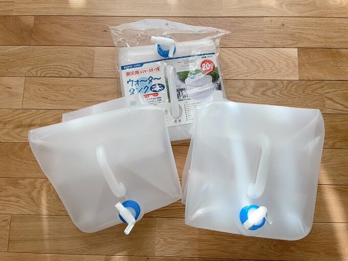 蛇口つきのポリタンク