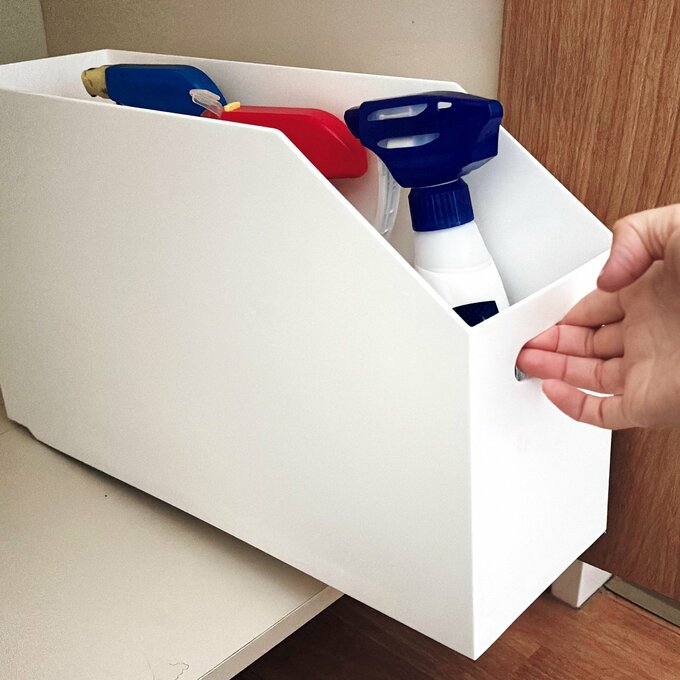 キャスターつきボックス