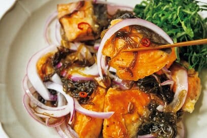 もずく酢で簡単！「鮭の南蛮漬け」レシピ。薬膳パワーで残暑のむくみ・だるさにも