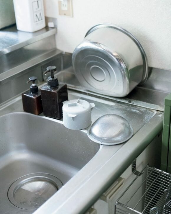 シンク周りの小物を乾かす