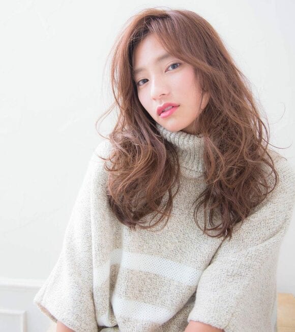 甘すぎない甘辛ミックスロングヘア