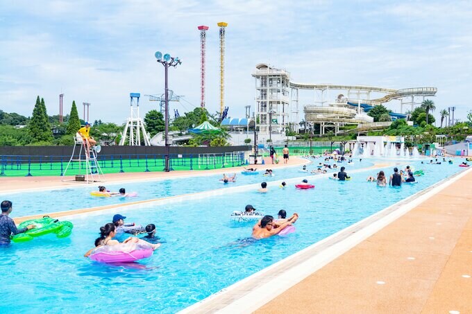 流れるプール