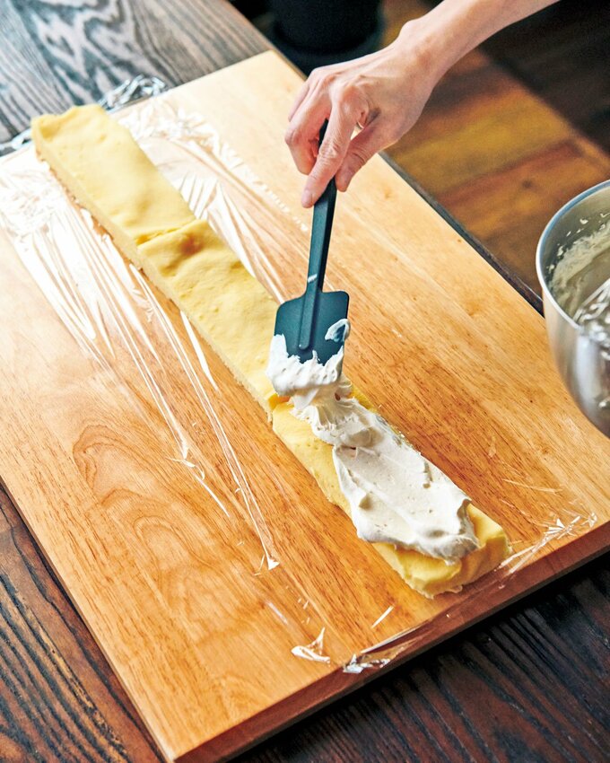 クリームを広げる