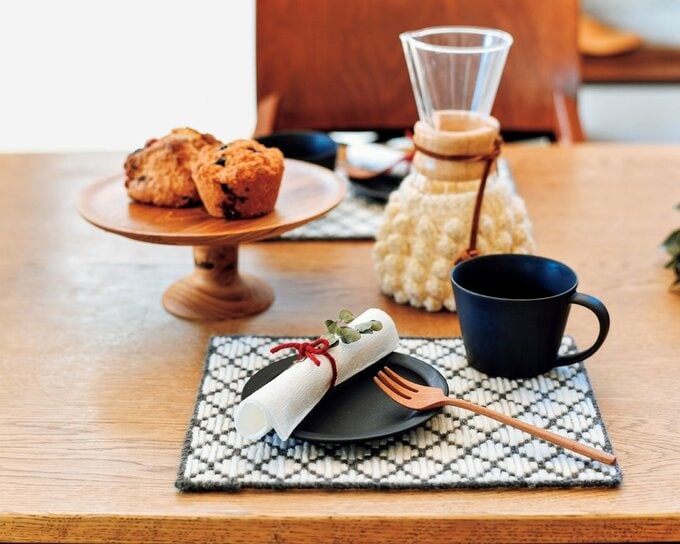 ランチョンマットに食器