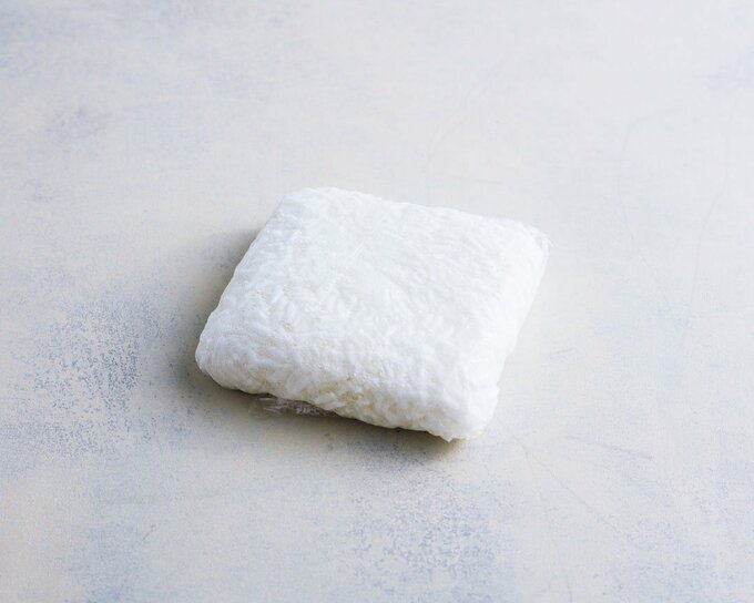 ラップにくるんだ白米