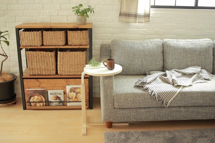 イケアの999円のスツールをリメイク！便利なサイドテーブル