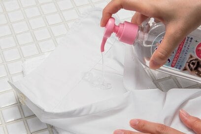 ボールペンや朱肉のシミ、「アルコールジェル」でキレイになります！