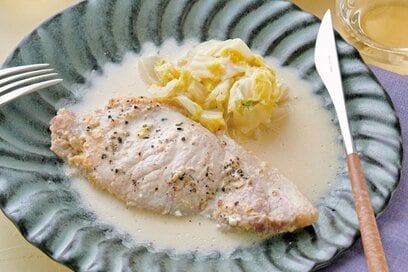 とろっとろな「白菜と豚ロース肉」蒸しレシピ。フライパンひとつで簡単ごちそう／長谷川あかりさん考案