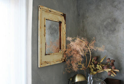 100均アートフレームでフレンチシックな「ウォールミラー」を作ろう