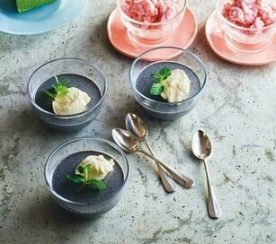 糖質3.8g「黒ゴマプリン」のレシピ。香ばしさとリッチなコクにうっとり