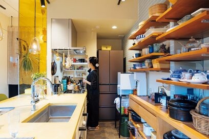 1LDK・3人暮らし！心地よい「メリハリ収納」3つ。クローゼットは天井スペースまで活用