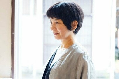 50代からの「自分らしい服の持ち方」。似合わない服は手放す勇気を