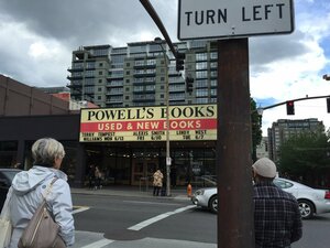 パウエルズ・シティー・オブ・ブックス