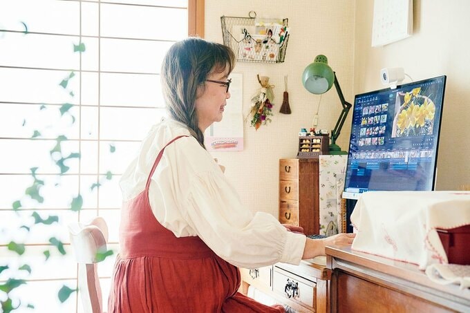 パソコンと女性