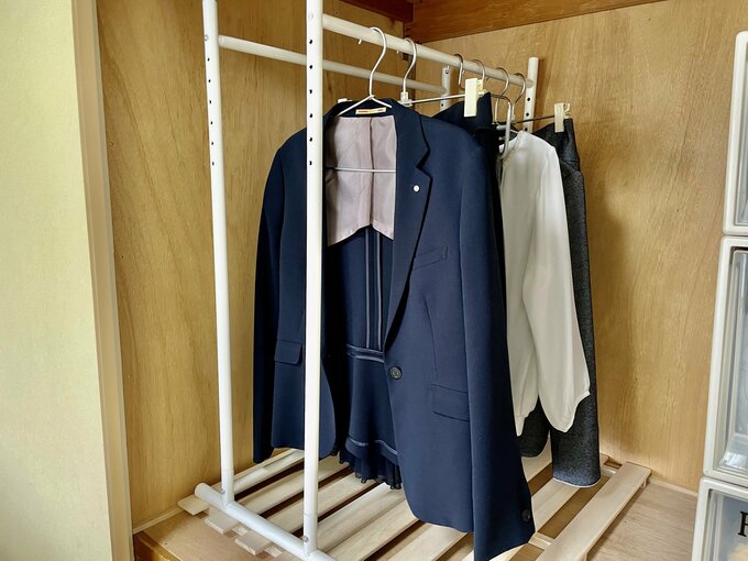 上段には出し入れする回数が多い洋服を収納