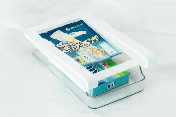 ニトリの「冷蔵庫棚下収納トレー」