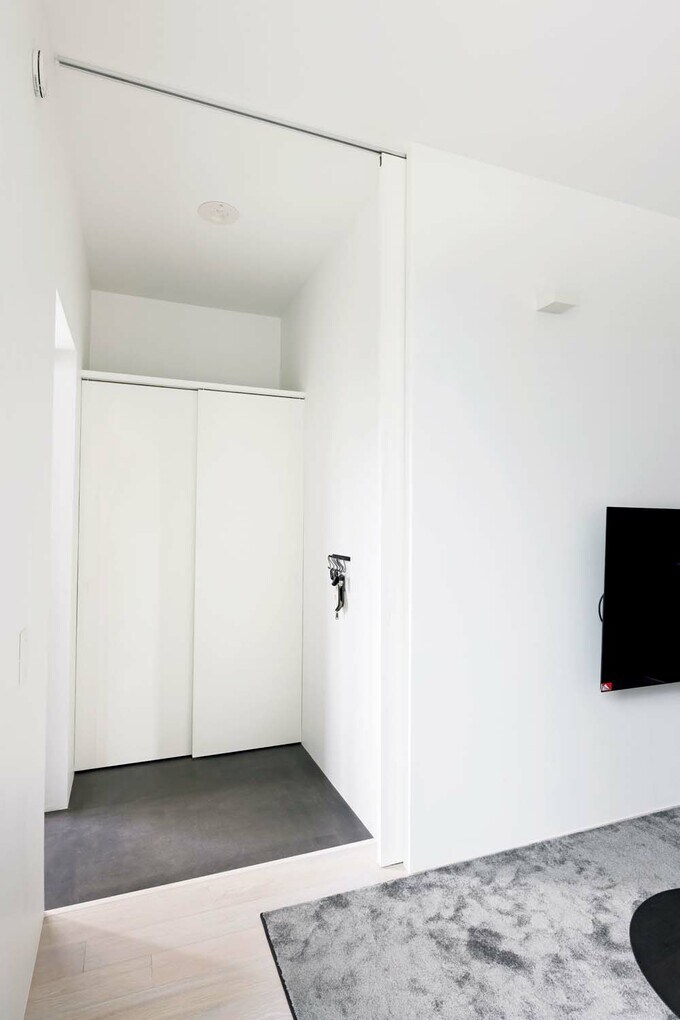 玄関入ってすぐLDK