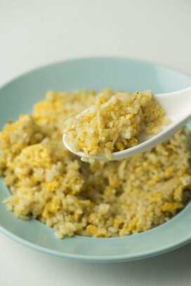 具が卵だけでも！チャーハンを科学的に正しくつくると絶品になります