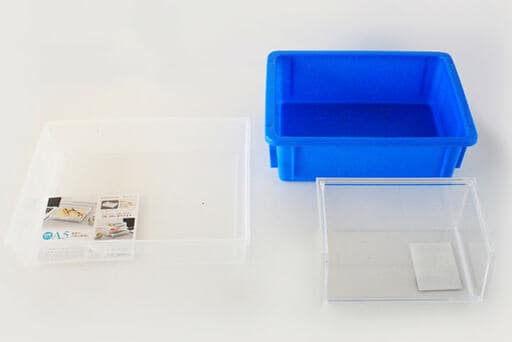 プラスチックやガラス素材