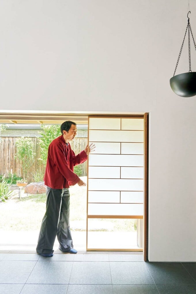 窓を全開放する