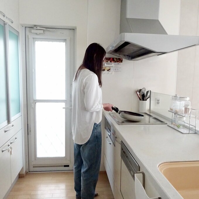 キッチンのレンジフードの高さ