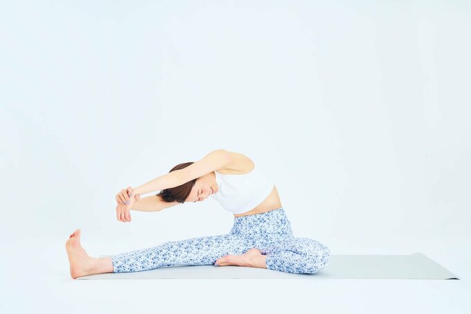 内もも広背筋のばし　ステップ2