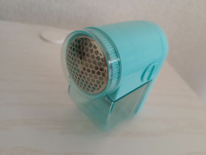 以前使っていた100円ショップの毛玉取り