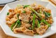 食欲が落ちがちな夏に！「豚バラとニラのスタミナ炒め」レシピ。ゴマ油の香りが食欲をそそる  