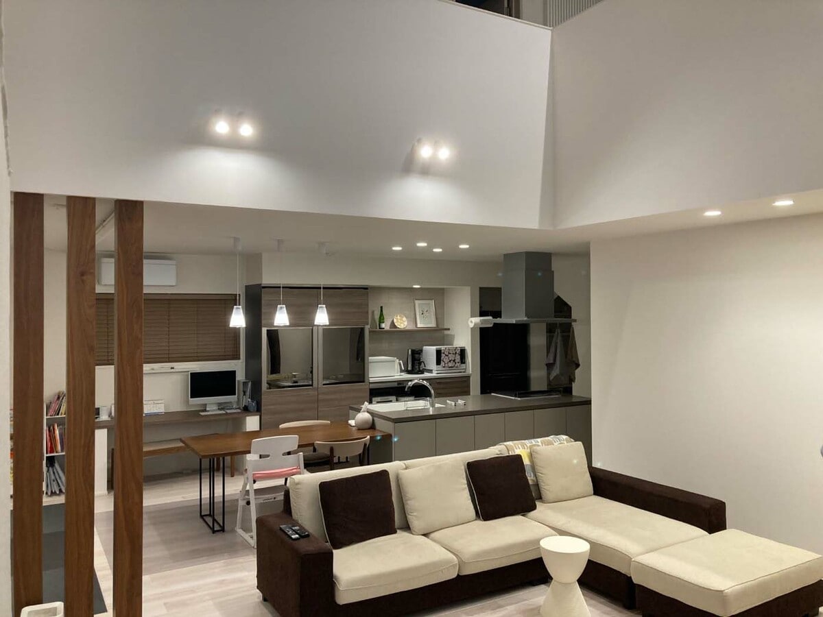 照明が暗い まぶしすぎ そもそも不要 築1年のわが家で後悔したこと Esseonline エッセ オンライン